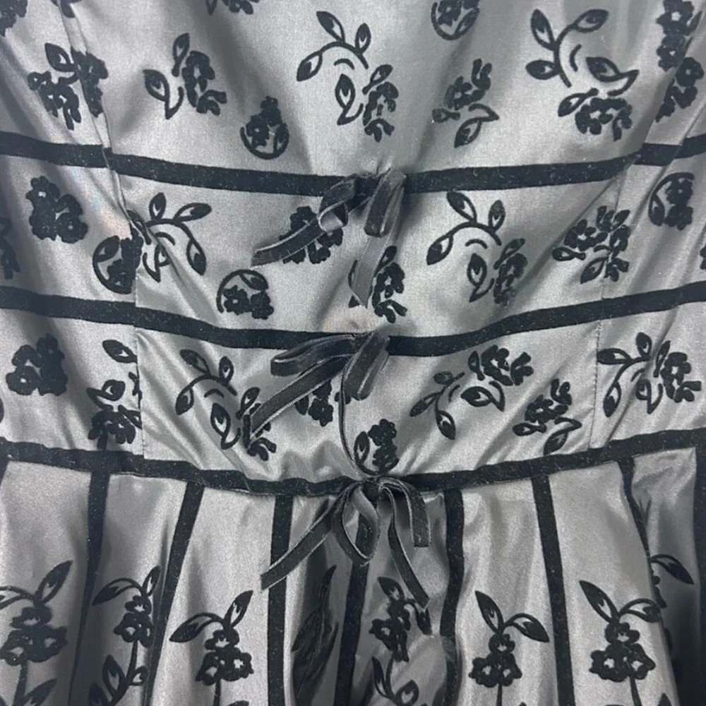 Rare Vintage Betsey Johnson Strapless Gray w/Black Velvet Trim Witchy Goth Dress - Picture 6 of 15